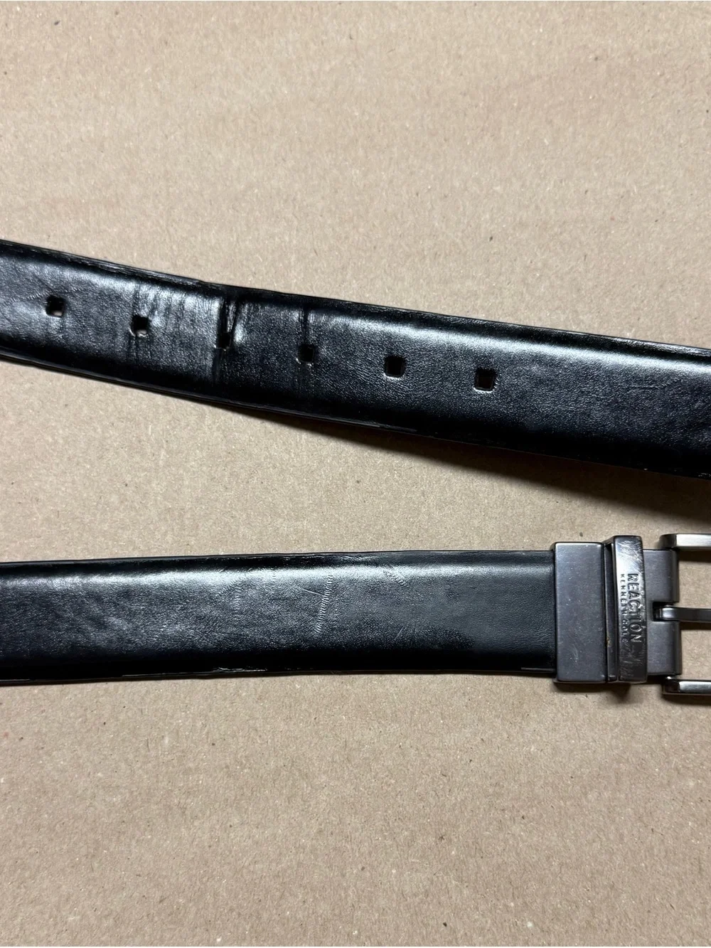 Kenneth Cole Reaction Reversible Belt size 40 Black and Brown Rare!